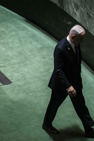 Mandats d’arrêt de la CPI : qu’est-ce que cela va changer pour Netanyahou ?