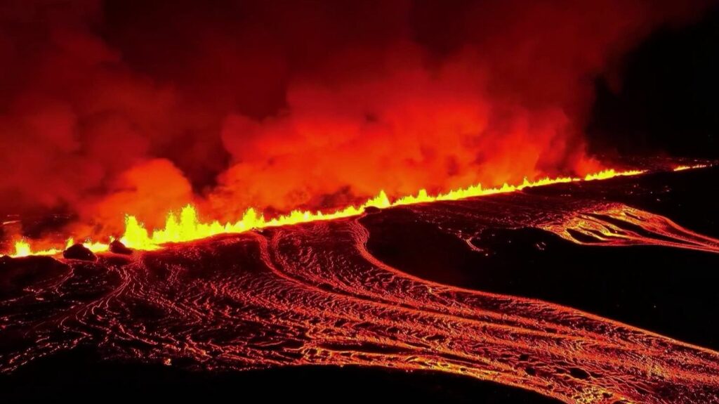 Nouvelle éruption volcanique en Islande, la septième en un an