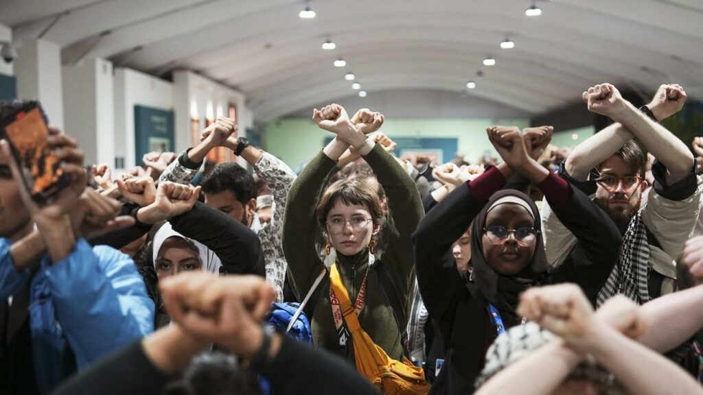 COP29: UN-Klimakonferenz auch nach Verhandlungen in der Nacht ohne Einigung