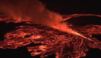 Islande : une éruption volcanique spectaculaire force les habitants à évacuer