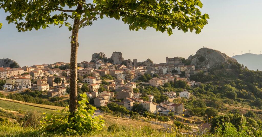 Comme c’est difficile de vivre dans un joli petit village italien !