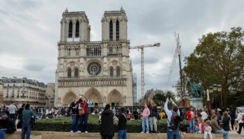 La moitié des Français prévoit de visiter la cathédrale Notre-Dame de Paris après sa réouverture