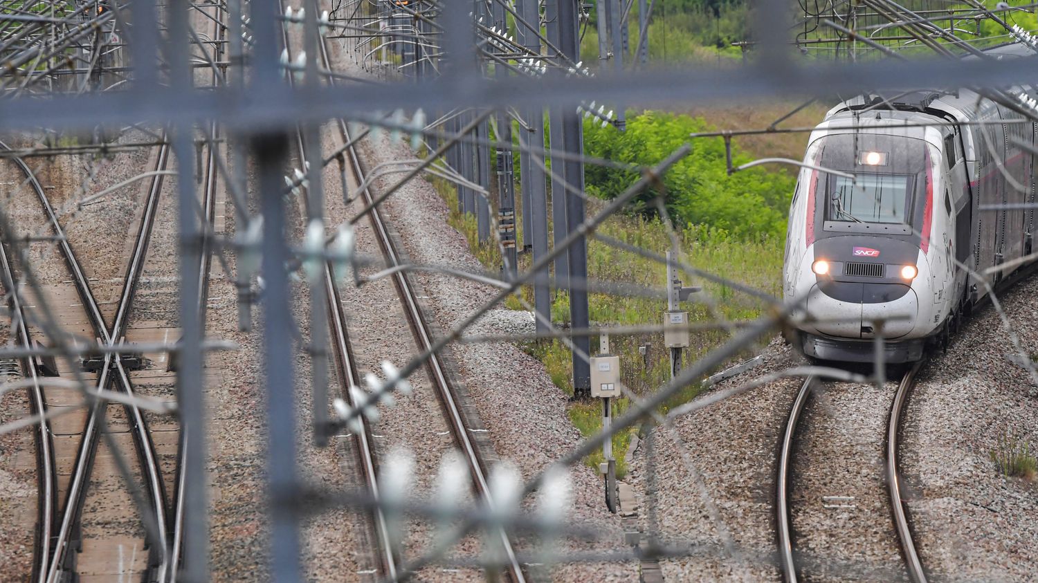 Tempête Bert : treize lignes de train seront à l'arrêt, lundi, en Auvergne-Rhône-Alpes