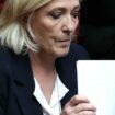 Marine Le Pen maintient ses menaces de censure après son rendez-vous avec Michel Barnier