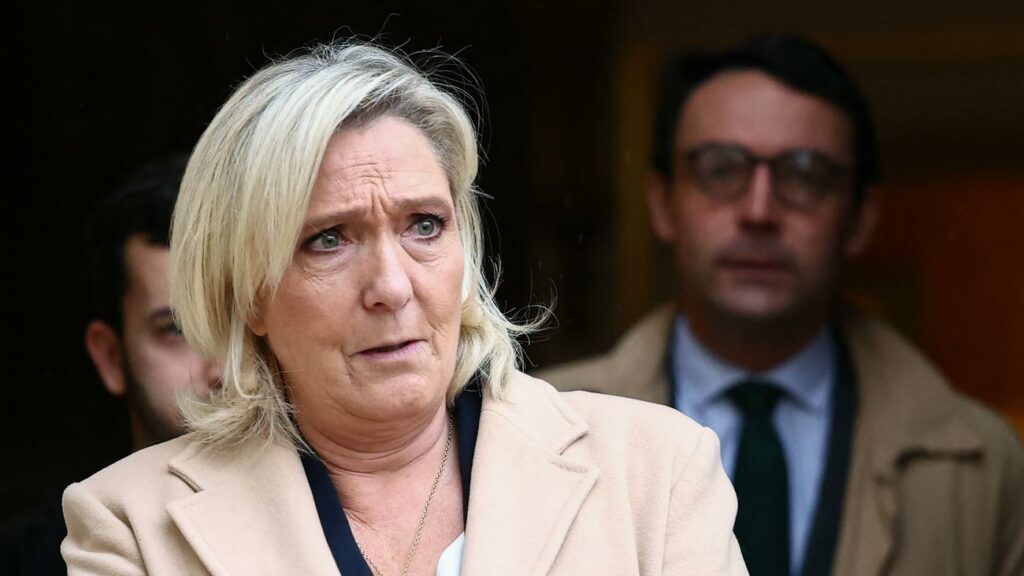 Regierungskrise in Frankreich: Le Pen droht mit Regierungssturz in Frankreichs Parlament