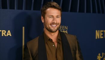 Glen Powell offre au gagnant de son concours de sosie une participation dans son prochain film