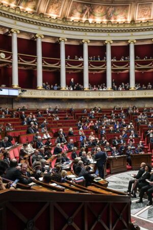 « Un travail d’obstruction » : un millier d’amendements de la droite et des macronistes contre l’abrogation de la réforme des retraites