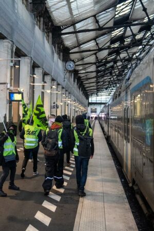 Les syndicats de la SNCF maintiennent leur appel à la grève à partir du 11 décembre au soir