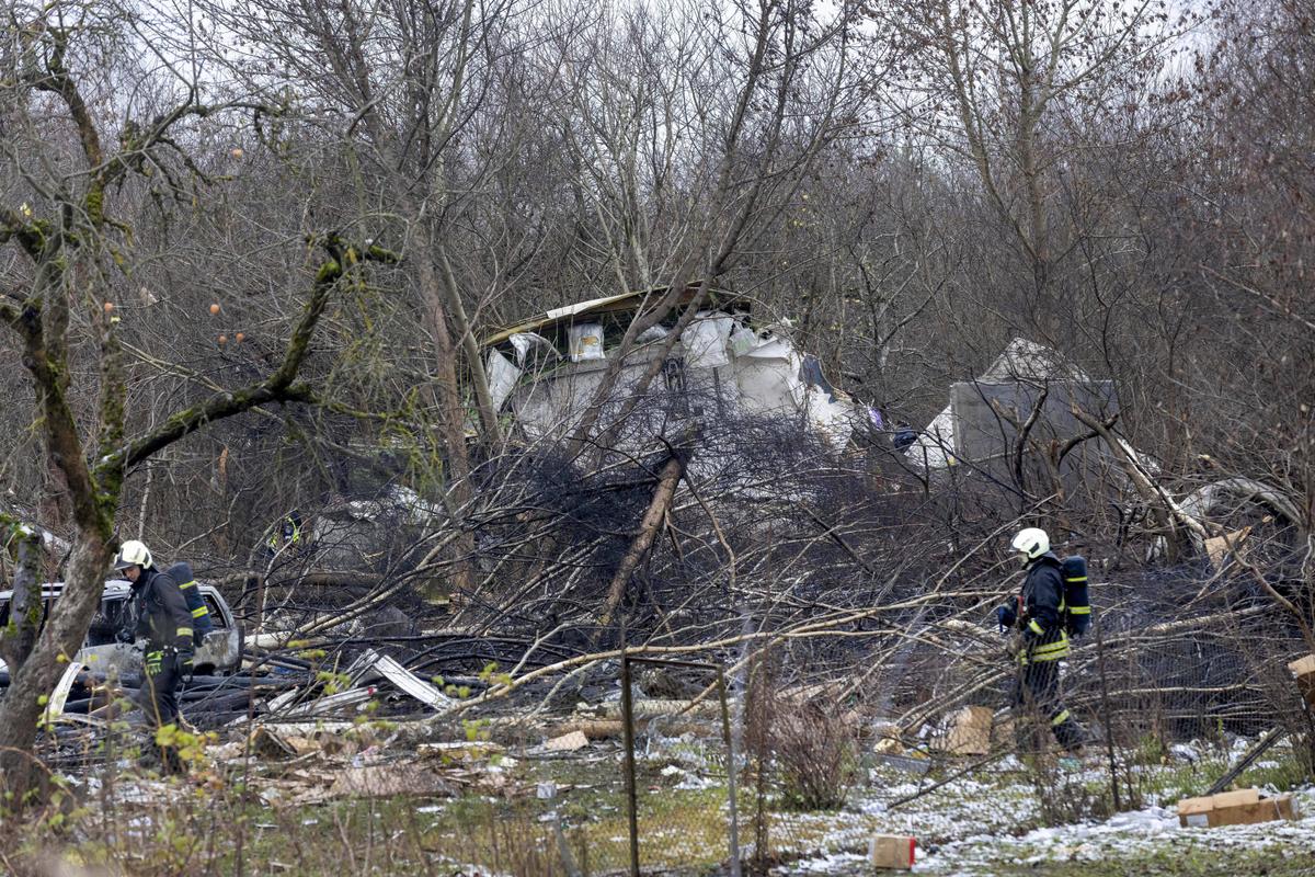 Après le crash mortel d’un avion-cargo en Lituanie, la piste criminelle et l’intervention extérieure envisagées