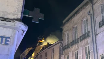 Une sexagénaire décède dans l'explosion de son immeuble dans le centre historique de La Rochelle