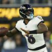 Lamar Jackson throws for 2 touchdowns, rushes for 1 as Ravens take down Chargers