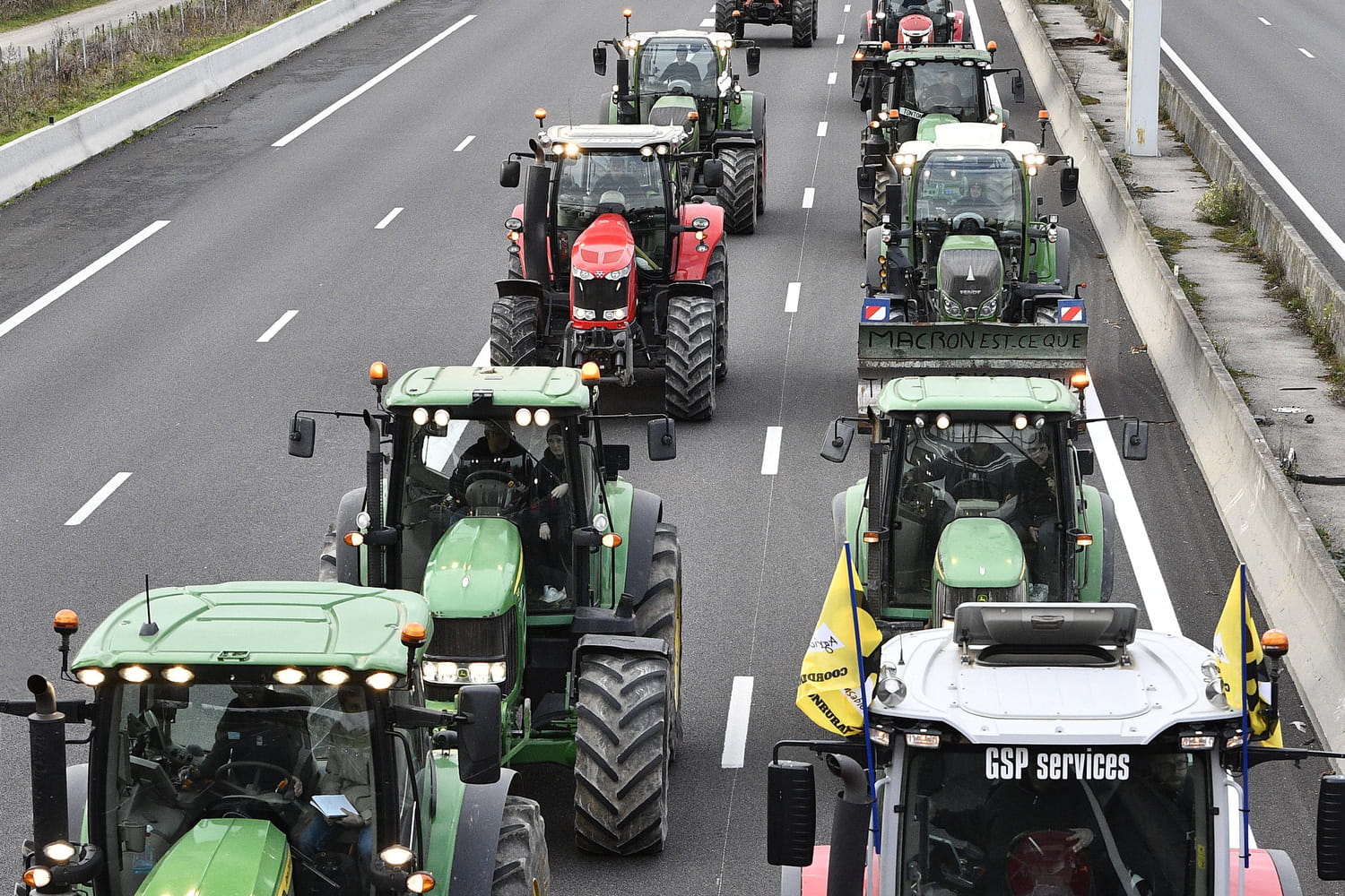 Blocages des agriculteurs, en direct : de nouvelles actions jusqu'à jeudi ! Un convoi en route pour Strasbourg