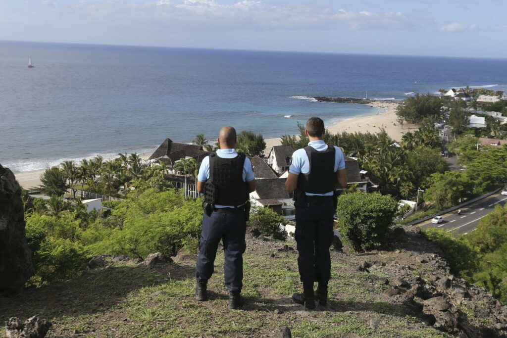 A la Réunion, un homme tue ses deux enfants de 7 et 4 ans et se suicide