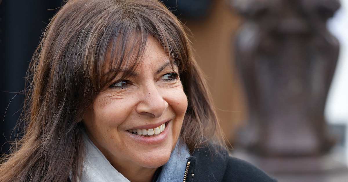 Paris' mayor Anne Hidalgo attends a ceremony at the Tomb of the Unknown Soldier at the Arc de Triomphe in Paris on November 11, 2023, as part of commemorations marking the 105th anniversary of the November 11, 1918 Armistice, ending World War I (WWI). (Photo by Ludovic MARIN / POOL / AFP)