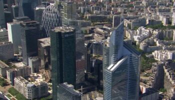 Immobilier : le quartier de La Défense en pleine crise