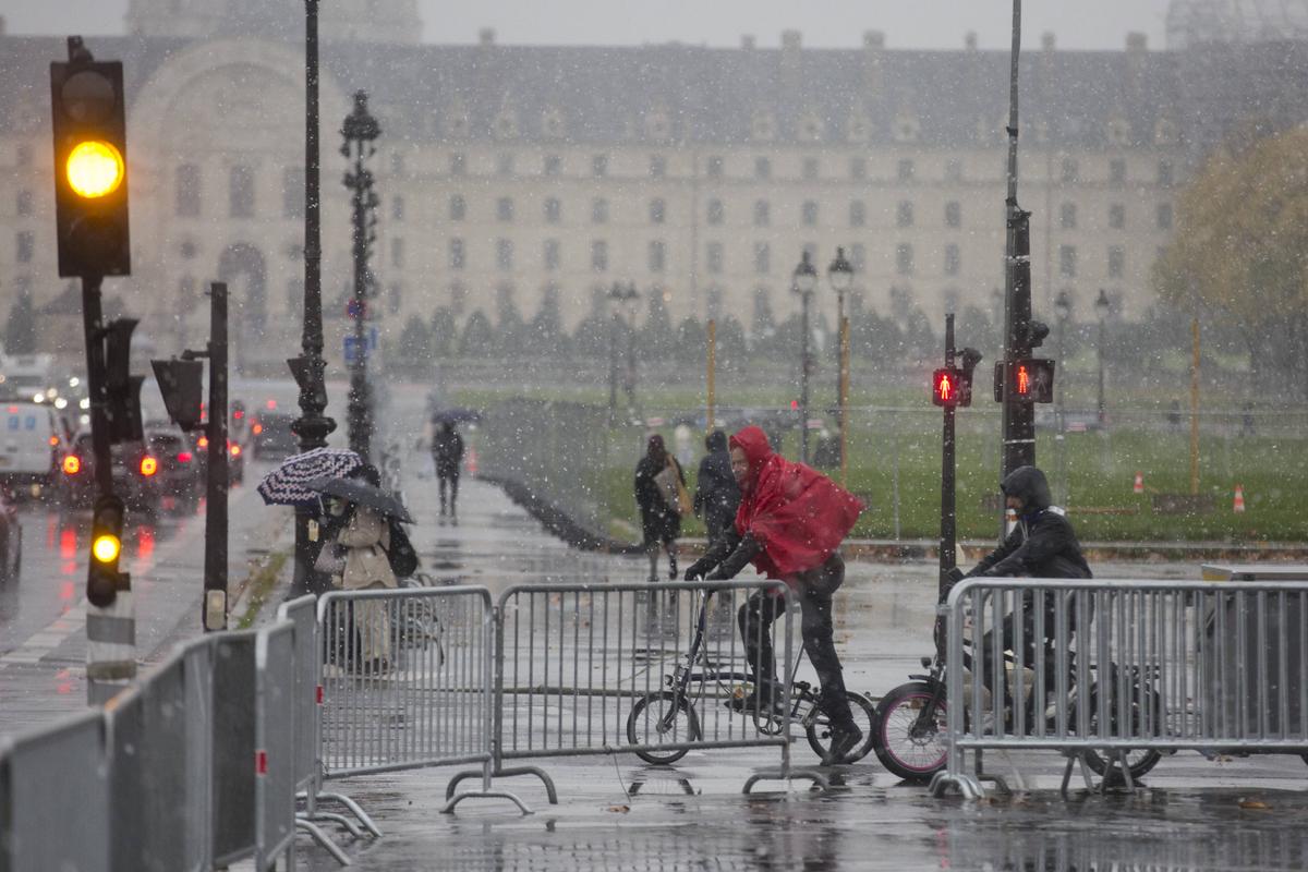 En France, le moral des ménages se dégrade et la crainte du chômage augmente, selon l’Insee