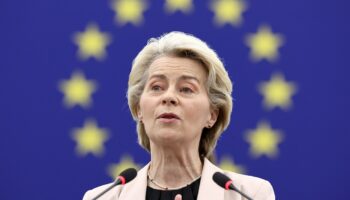 La présidente de la Commission européenne Ursula von der Leyen s'exprime devant le Parlement européen à Strasbourg le 27 novembre 2024