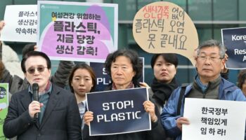 « Très, très lent » : les négociations sur la pollution plastique piétinent à Busan