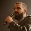 Dans son clash avec Kendrick Lamar, Drake se retourne contre sa maison de disques UMG et engage une double procédure en justice