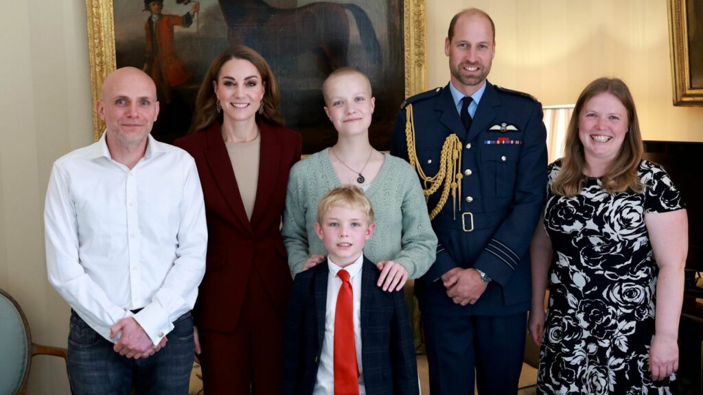 02/10/2024, London, UK. The Prince and Princess of Wales meeting young photographer Liz Hatton and family at Windsor Castle. Also pictured: Liz's mother Vicky, stepfather Aaron and brother Mateo. Picture by Andrew Parsons / Kensington Palace. Image downloaded from Kensington Palace Flickr account