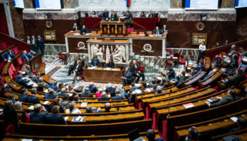 Budget de la Sécu, réforme des retraites, Bernard Arnault au tribunal… L’actu de ce jeudi 28 novembre matin