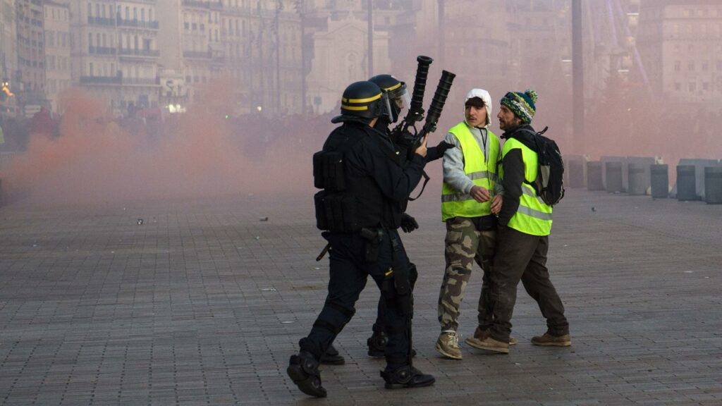 Zineb Redouane tuée à Marseille pendant les Gilets jaunes : six ans après, un CRS mis en examen