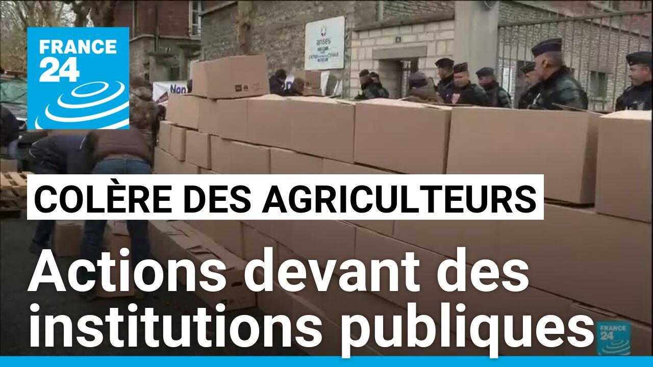 France : des centaines d'agriculteurs manifestent devant des institutions publiques