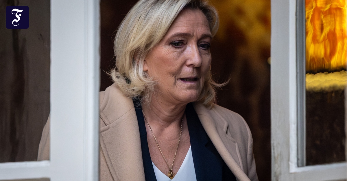 Le Pen treibt die Regierung Barnier vor sich her