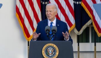 Guerre en Ukraine : Joe Biden souligne "l'importance de soutenir le peuple ukrainien", après les dernières frappes russes