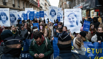 Manifestation contre les violences faites aux femmes : les militantes d’extrême droite Némésis ont-elles été protégées par la police ?