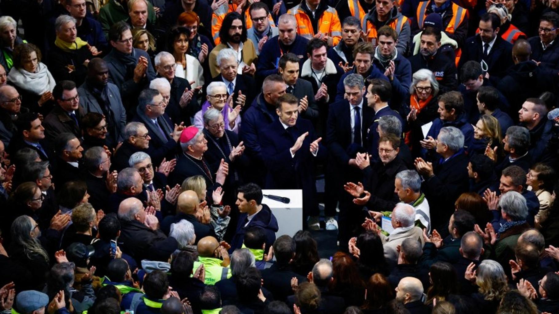 À Notre-Dame de Paris, Emmanuel Macron rend hommage à Jean-Louis Georgelin