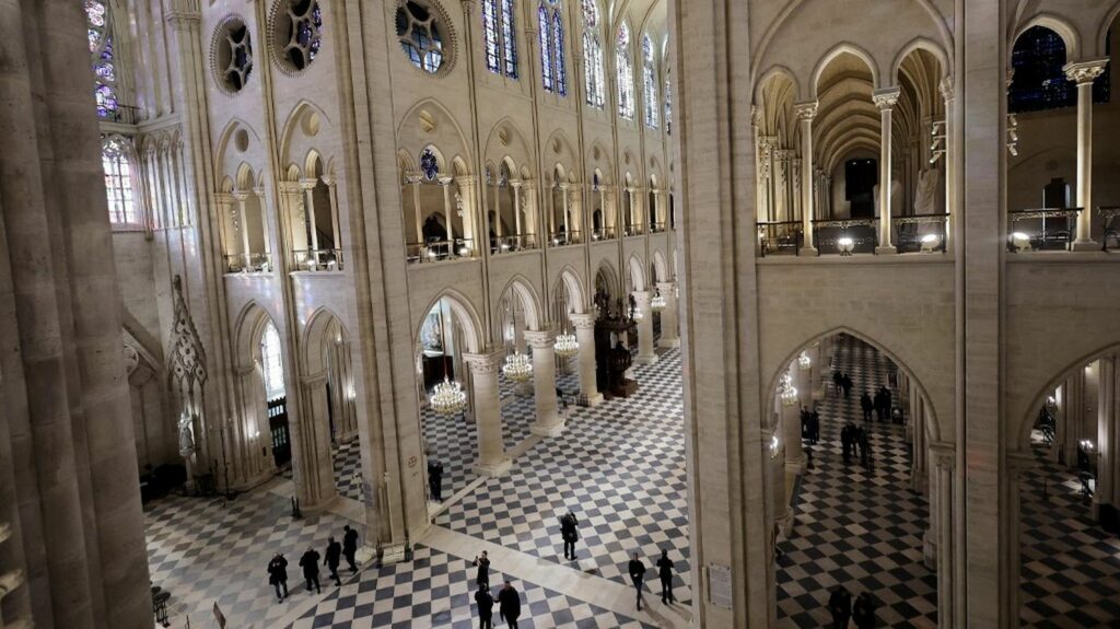 Réouverture de Notre-Dame de Paris : découvrez l'interieur de la cathédrale restaurée