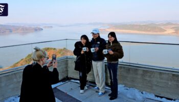 Kurioses Touristenziel: Starbucks eröffnet an Grenze zu Nordkorea