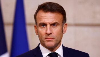 Liban : Emmanuel Macron appelle à stopper "immédiatement" toutes les actions qui "contreviennent" au cessez-le-feu