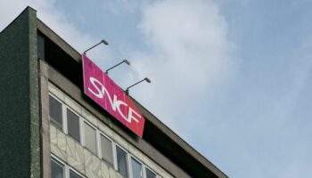 Un accord sur des hausses de salaires à la SNCF validé après la signature de deux syndicats