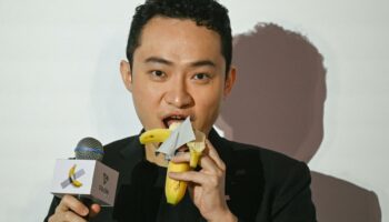 Justin Sun a mangé la banane œuvre d’art qu’il avait achetée à 6 millions d’euros