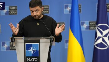 Ukraine-Liveblog: Selenskyj: NATO-Schutz für unbesetzte Ukraine könnte „heißen“ Krieg beenden