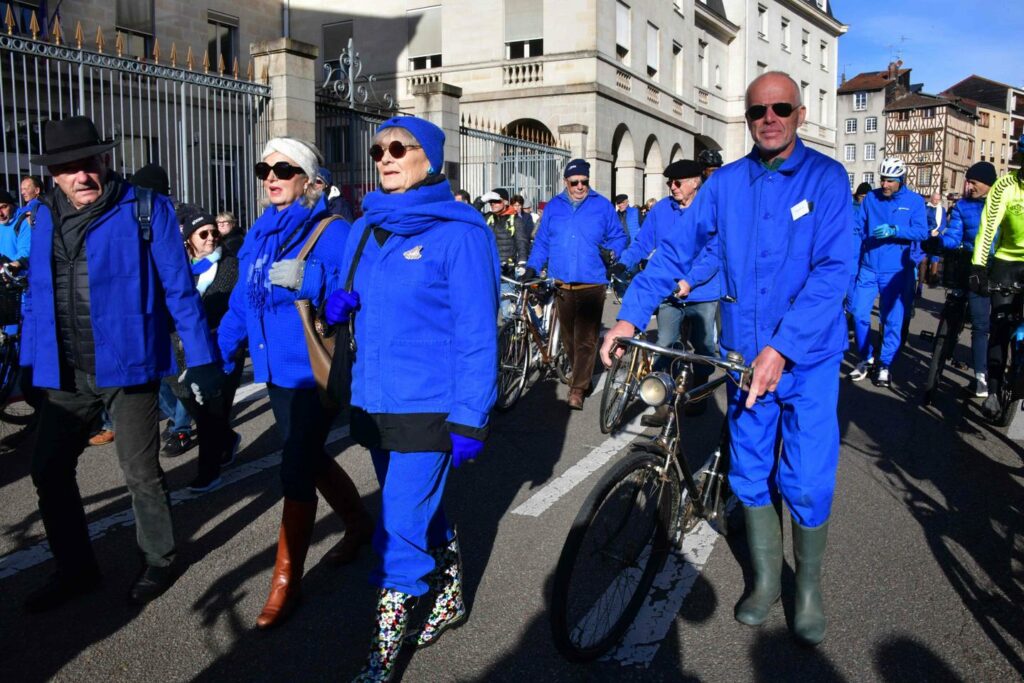 A Limoges, une « marche bleue » en hommage à un cycliste emblématique mort renversé par une voiture