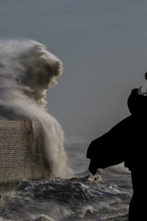 «Absolument dévastateur» : la tempête Bert poursuit ses dégâts en Grande-Bretagne