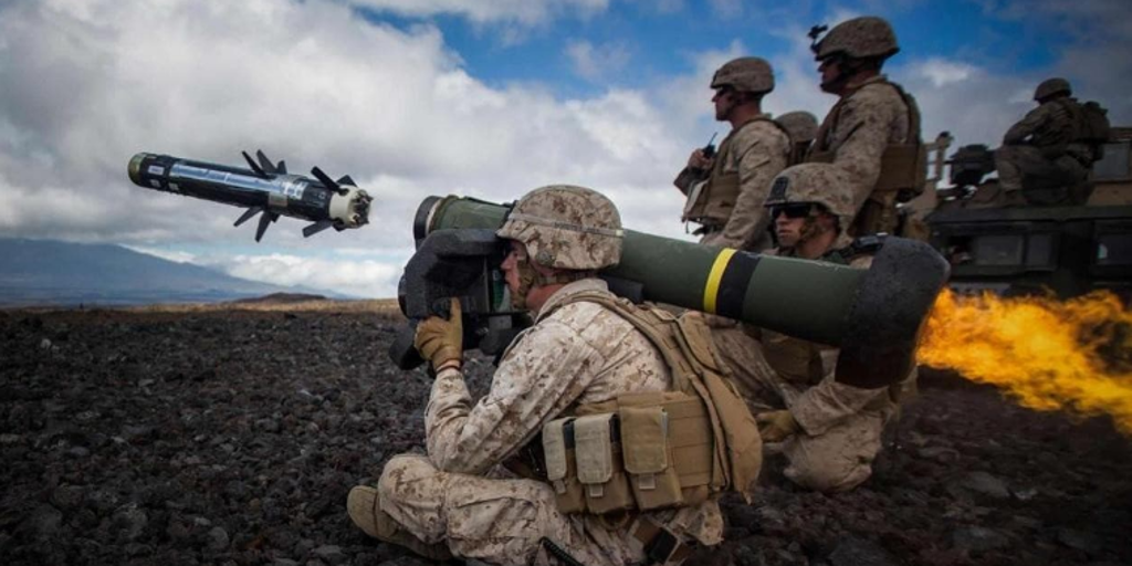 Altos mandos y funcionarios alertan de que el Pentágono se queda sin misiles de defensa aérea mientras aumenta la demanda