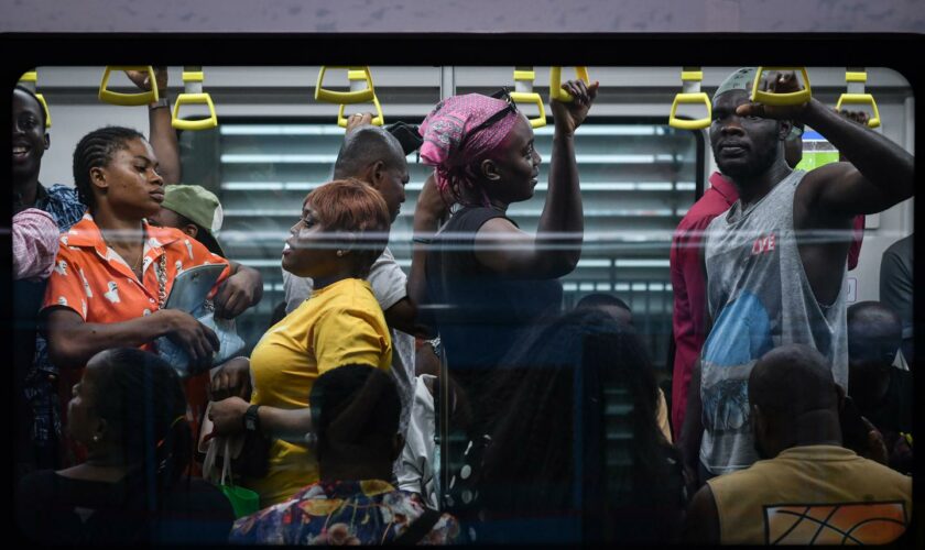 Au Nigeria, à bord du RER de Lagos, un luxe rare en Afrique subsaharienne