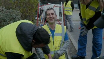 « Au boulot ! » : François Ruffin et Gilles Perret filment le tour de France prolétaire d’une Cruella BCBG