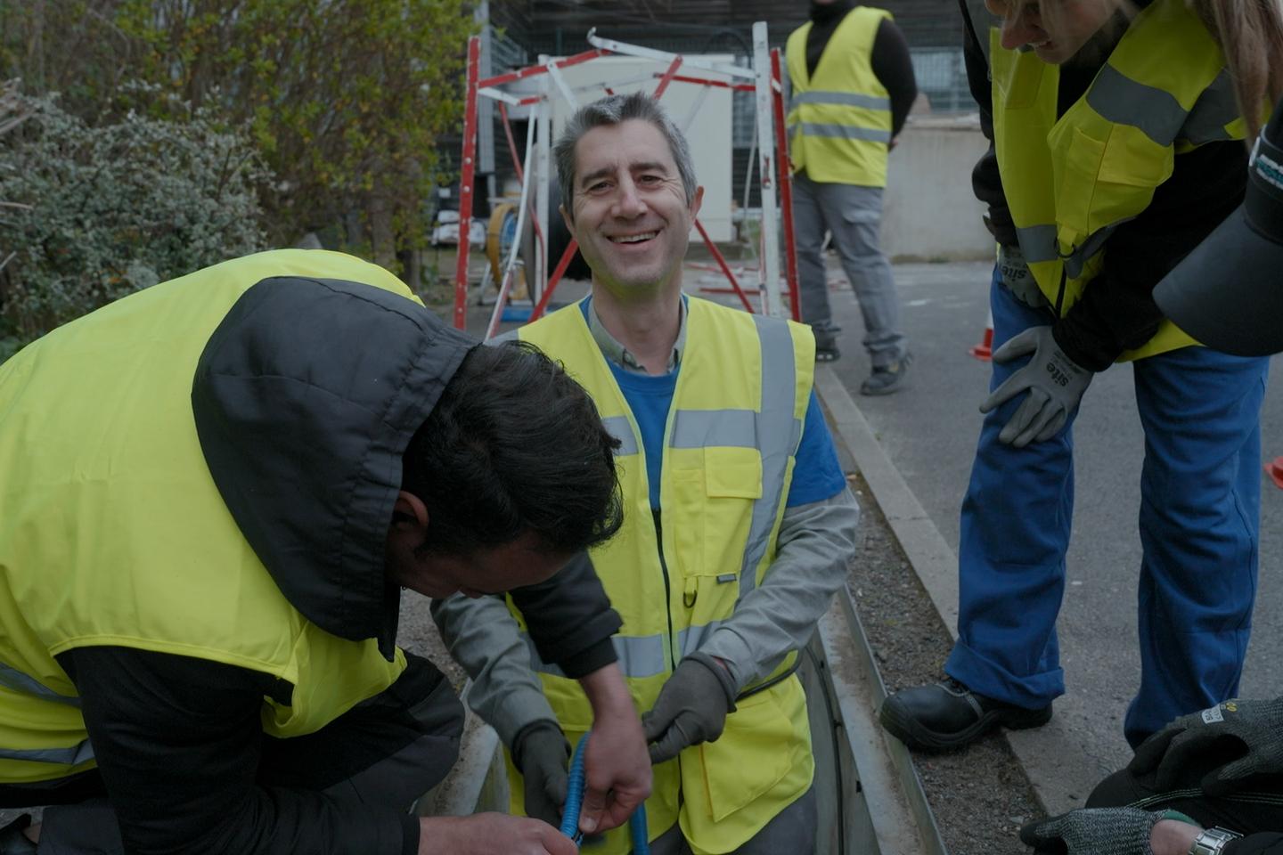 « Au boulot ! » : François Ruffin et Gilles Perret filment le tour de France prolétaire d’une Cruella BCBG