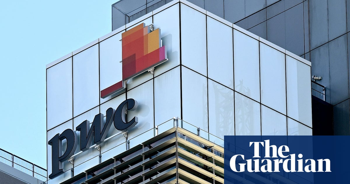 Australian federal police begin search of PwC headquarters amid tax leaks scandal