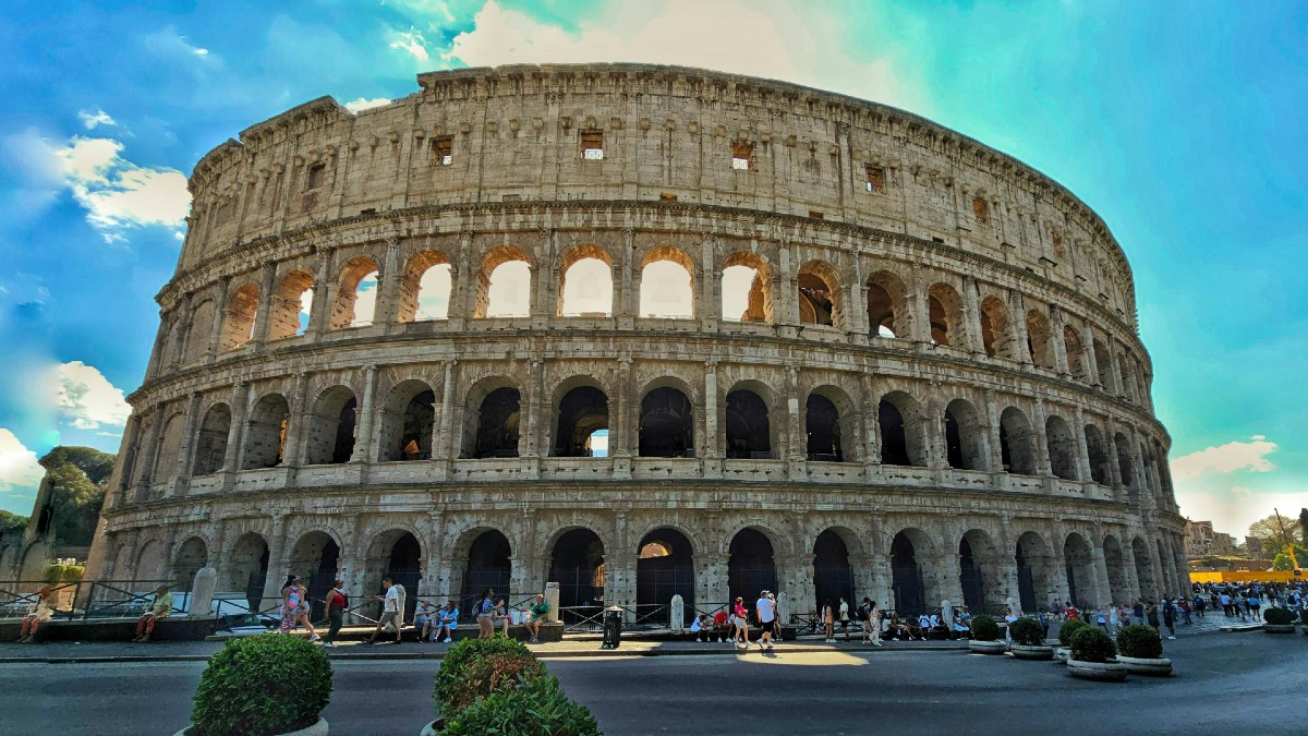 Avec Airbnb, vous pourrez bientôt jouer les gladiateurs dans le Colisée et ça fait polémique