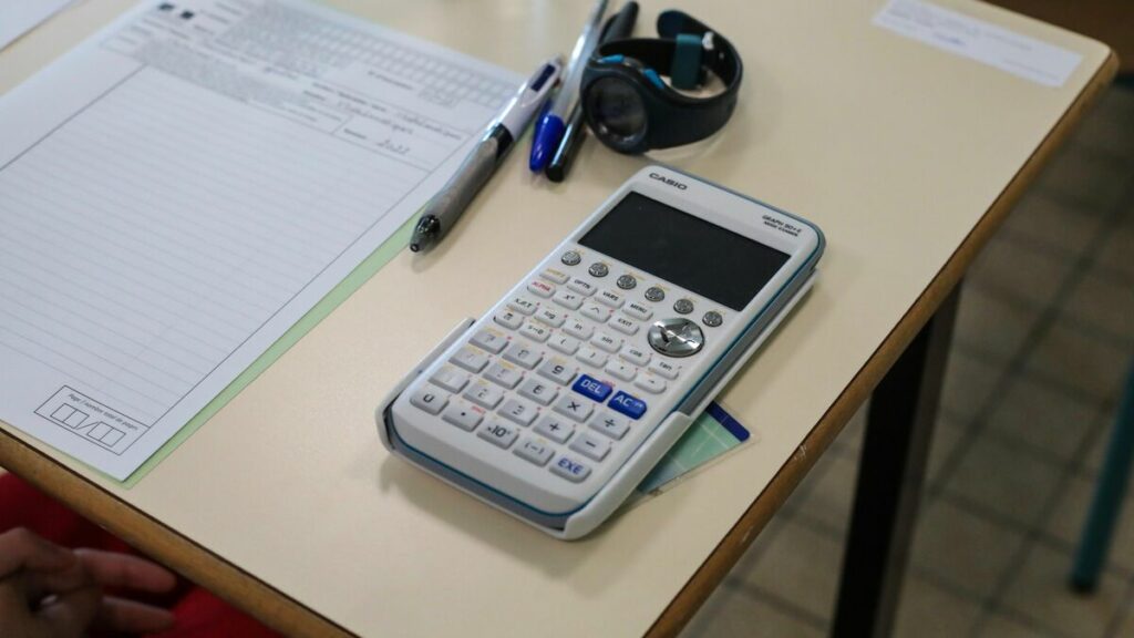 Bac de maths en première : un énième changement, et beaucoup de questions