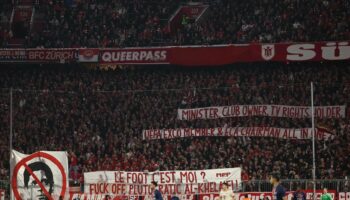 Bayern-PSG : des banderoles contre Nasser Al-Khelaïfi dans les tribunes à Munich