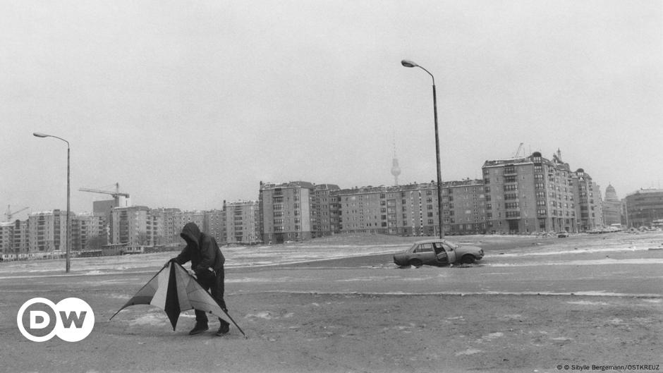 Berlin in den 90er-Jahren: Spielplatz und Brachland