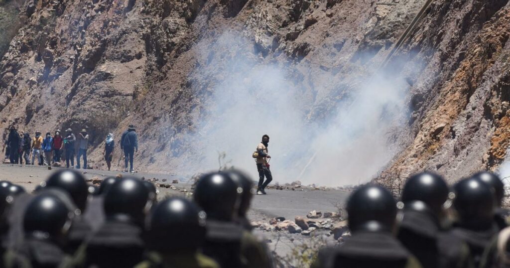 Bolivie : les partisans de l'ancien président Evo Morales prennent en otage une «vingtaine» de soldats