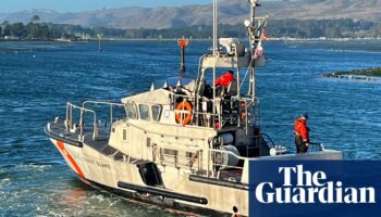 California officials suspend search for four missing boaters